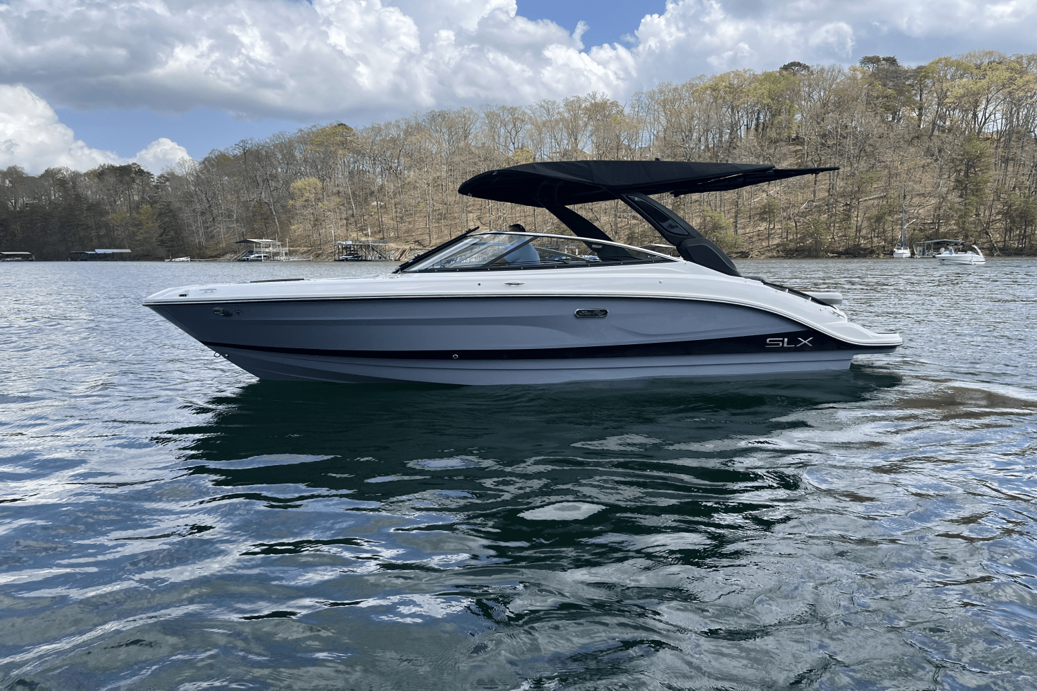 Slide: The Image of Sea Ray SLX 260 2025 - 0