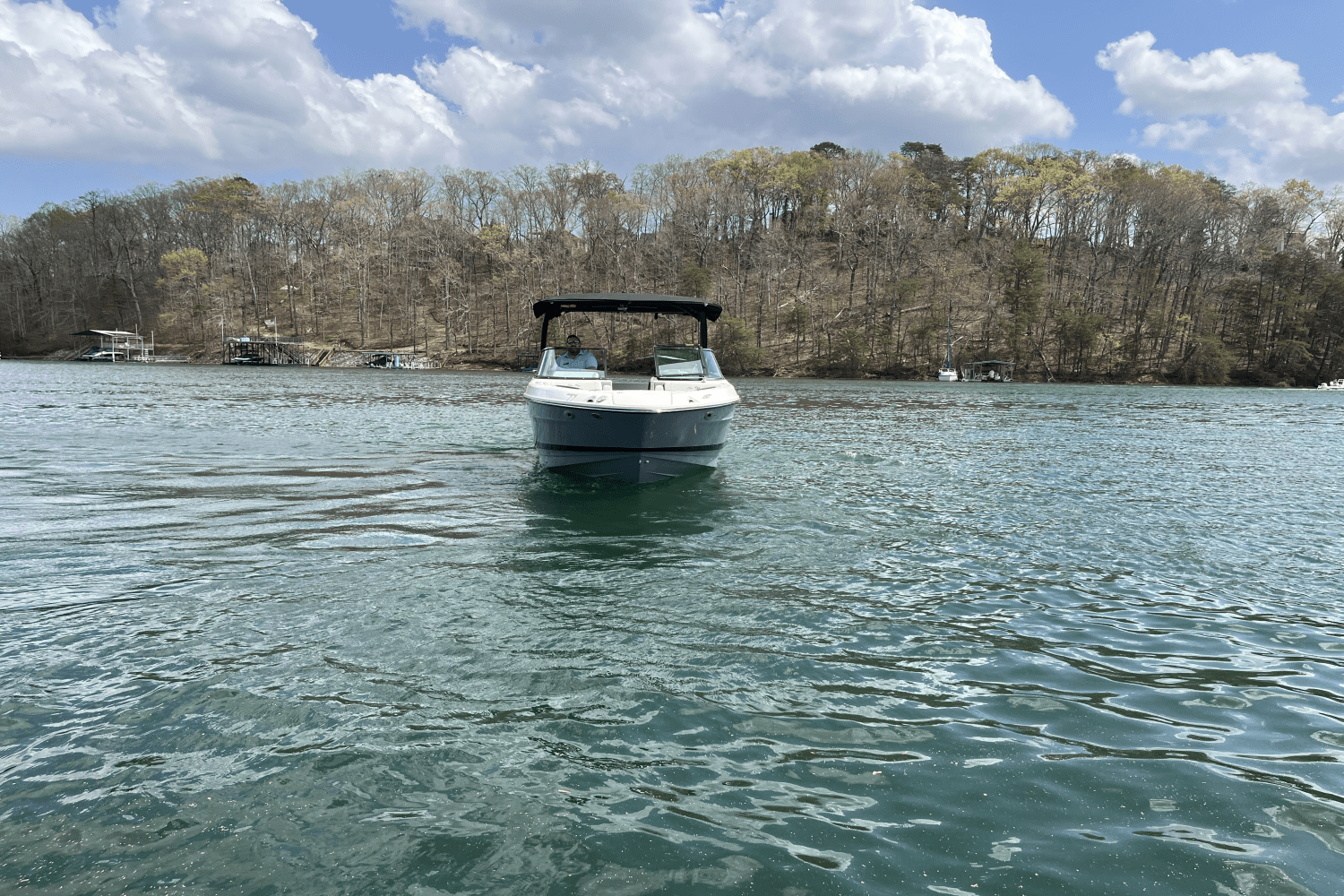 Slide: The Image of Sea Ray SLX 260 2025 - 17