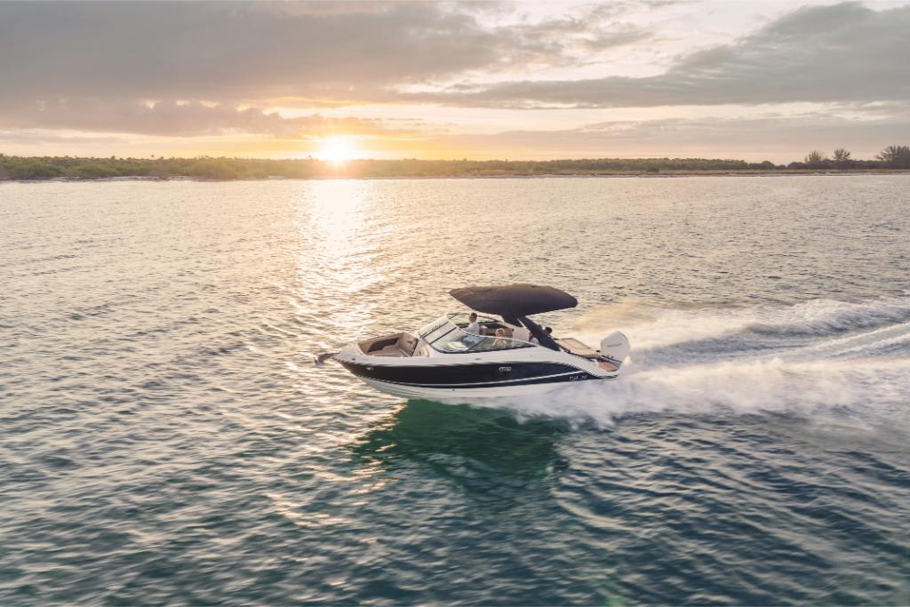 Slide: The Image of Sea Ray SLX 260 Outboard 2024 - 23