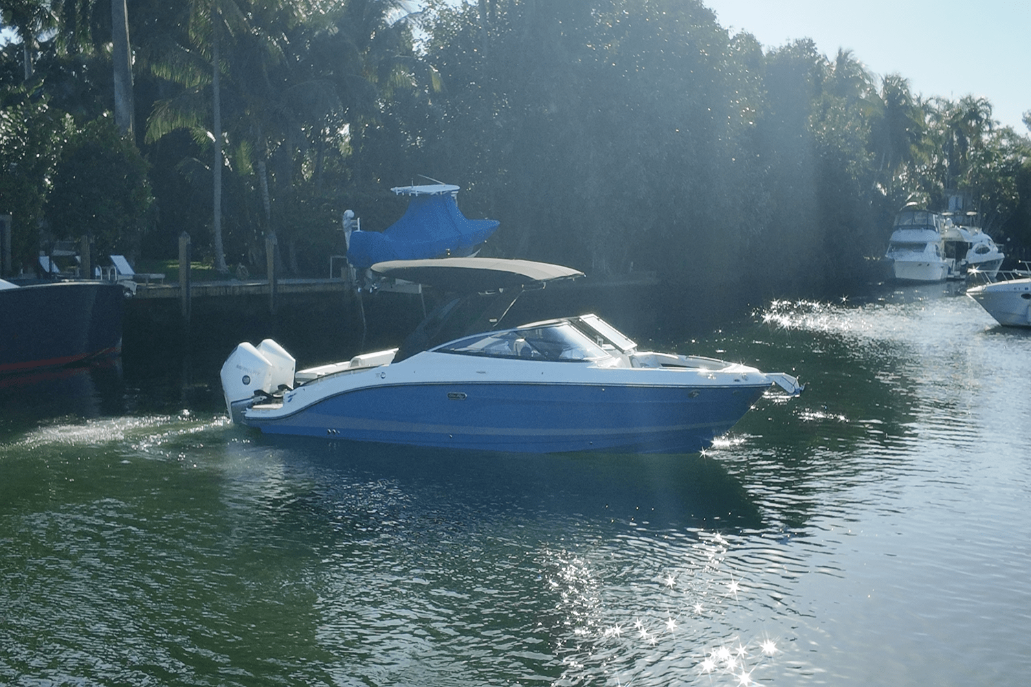 Slide: The Image of Sea Ray SLX 280 2025 - 0