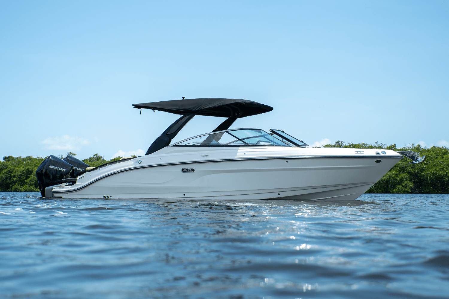 Slide: The Image of Sea Ray SLX 280 2025 - 0