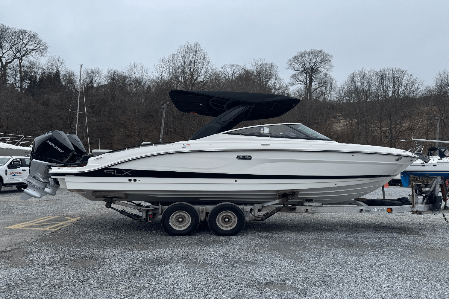 Slide: The Image of Sea Ray SLX 280 2025 - 0