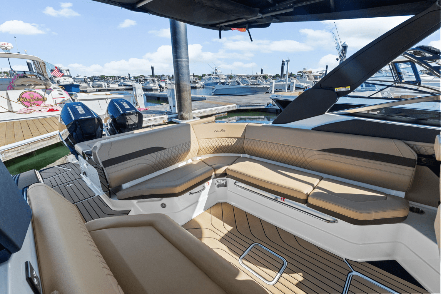Slide: The Image of Sea Ray SLX 280 2025 - 13