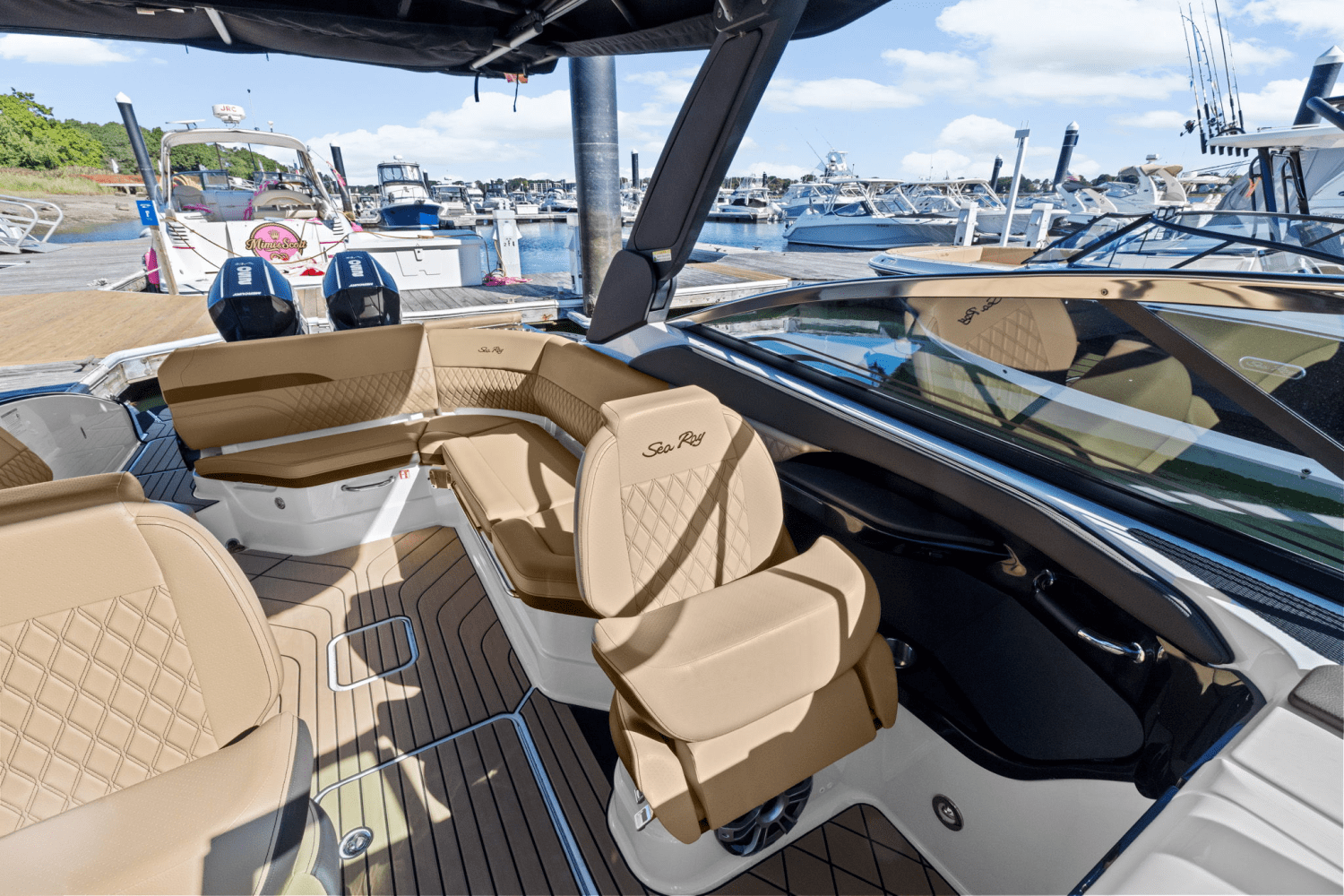 Slide: The Image of Sea Ray SLX 280 2025 - 19