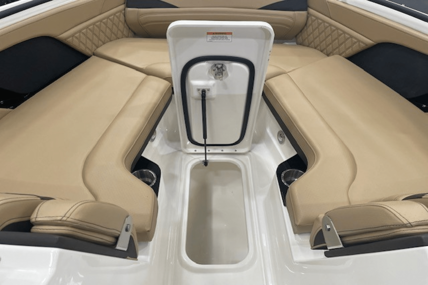 Slide: The Image of Sea Ray SLX 280 2025 - 27