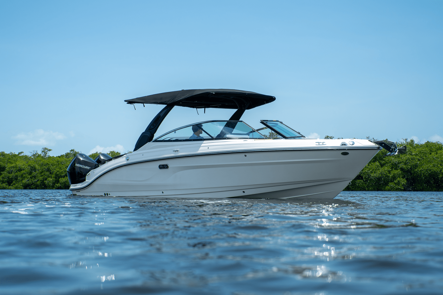 Slide: The Image of Sea Ray SLX 280 2025 - 28