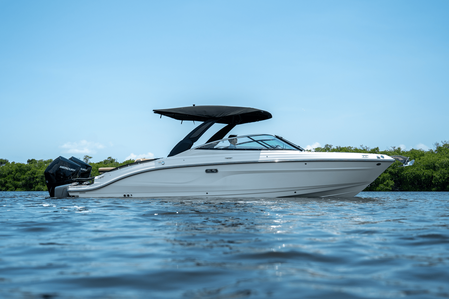 Slide: The Image of Sea Ray SLX 280 2025 - 29