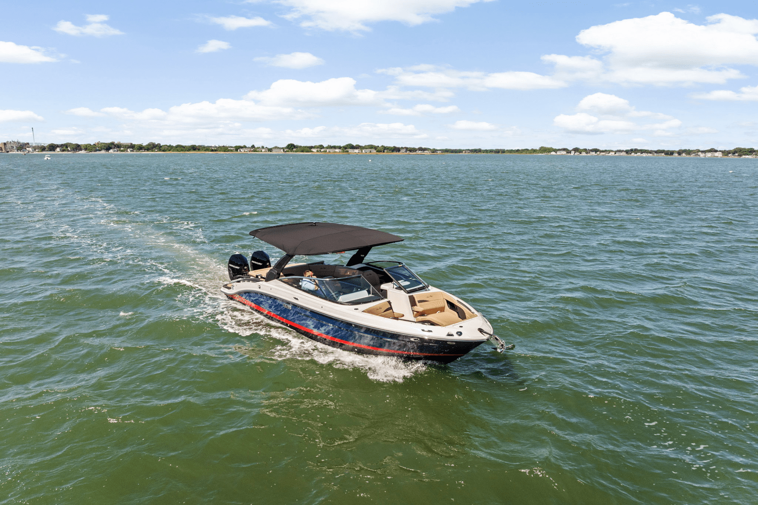 Slide: The Image of Sea Ray SLX 280 2025 - 34