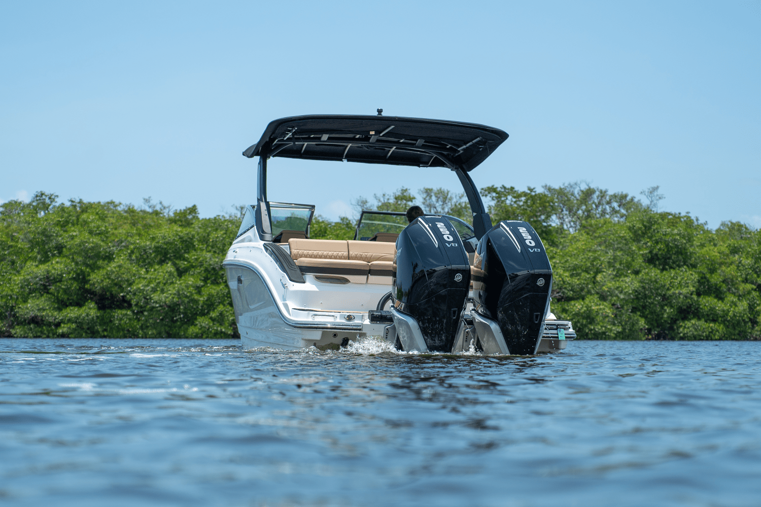 Slide: The Image of Sea Ray SLX 280 2025 - 34