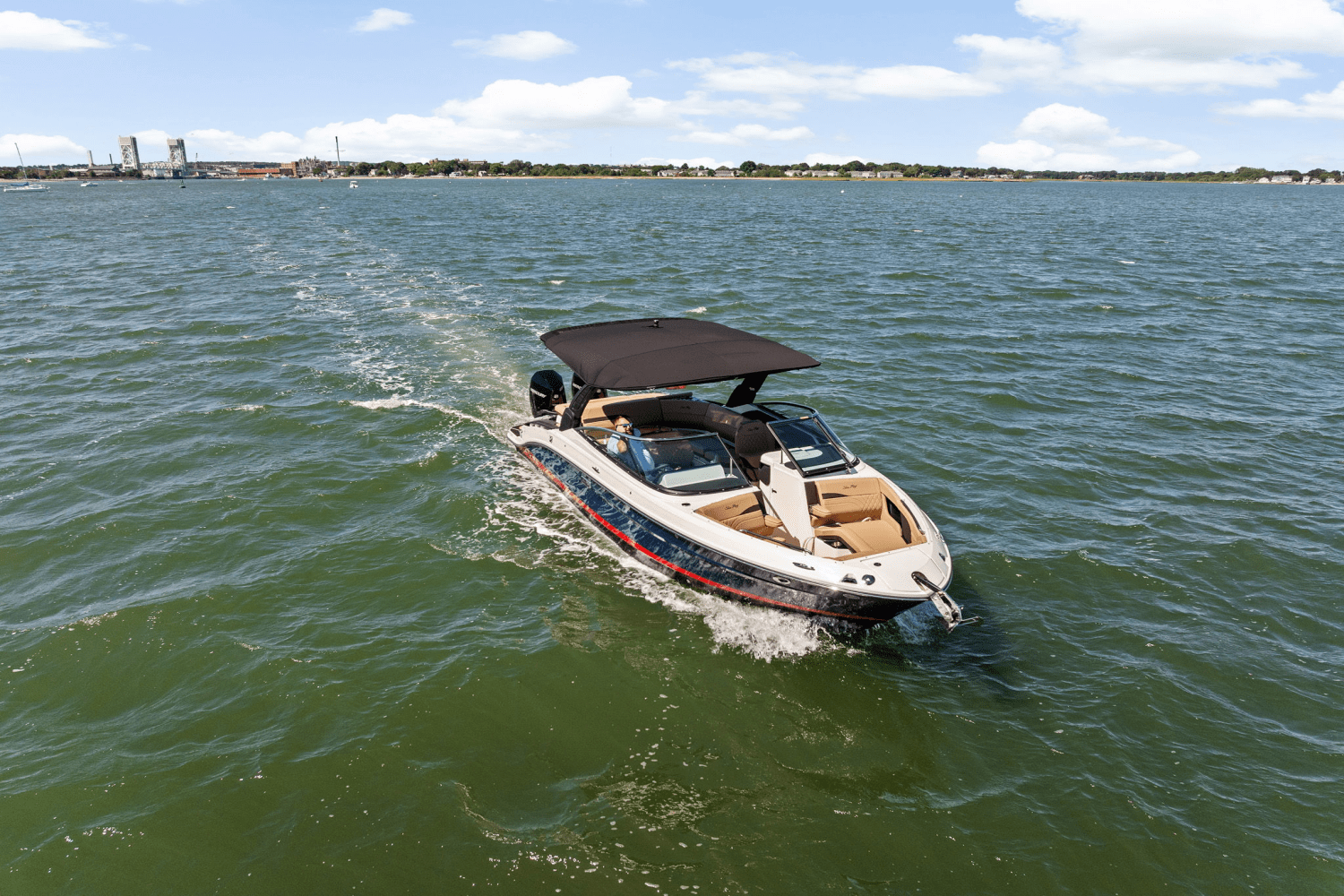 Slide: The Image of Sea Ray SLX 280 2025 - 36