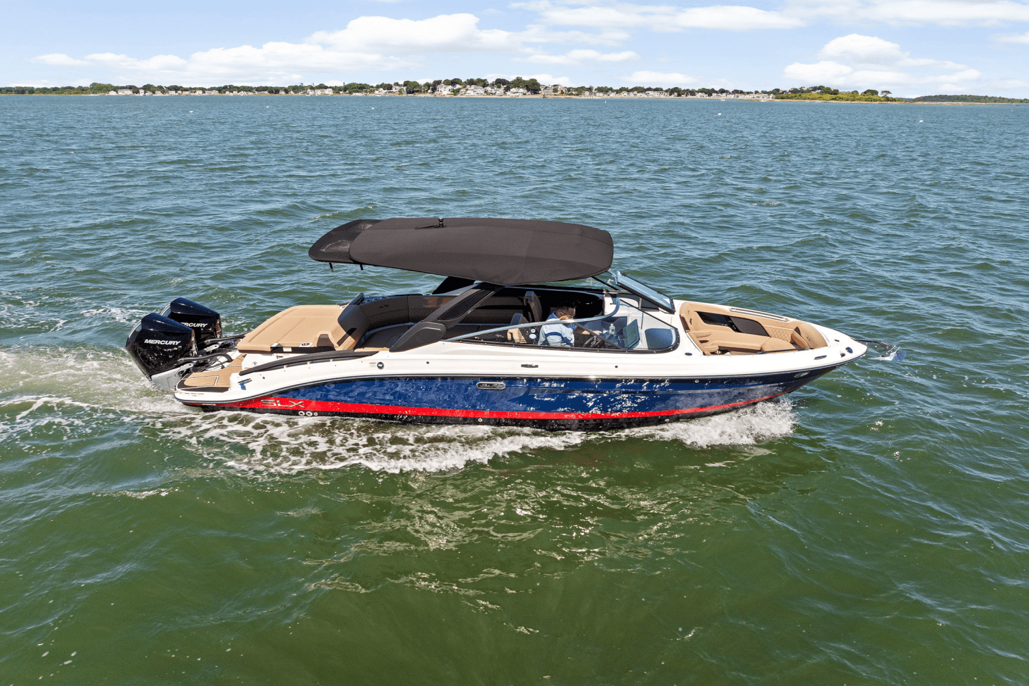 Slide: The Image of Sea Ray SLX 280 2025 - 38