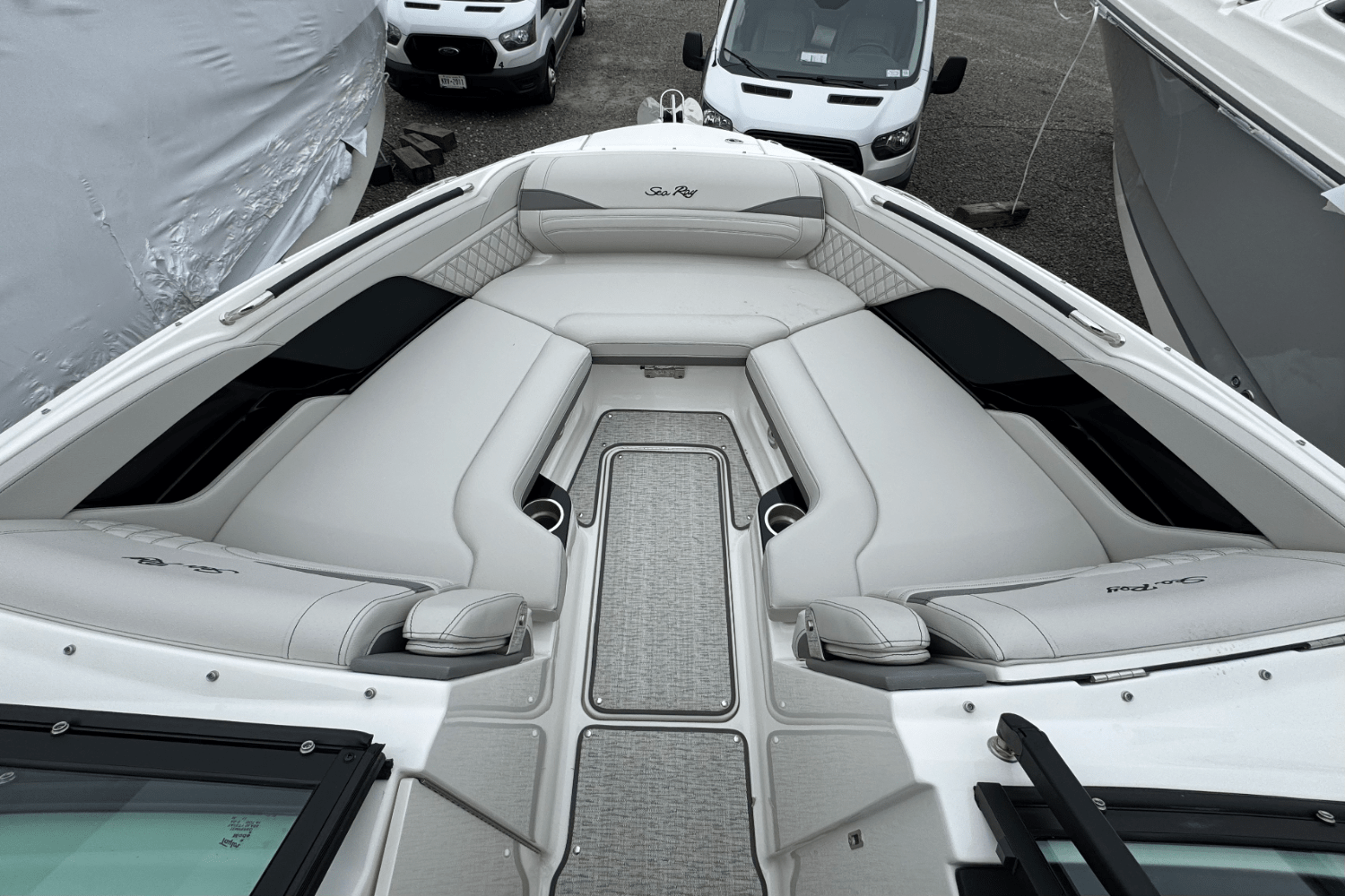 Slide: The Image of Sea Ray SLX 280 2025 - 57