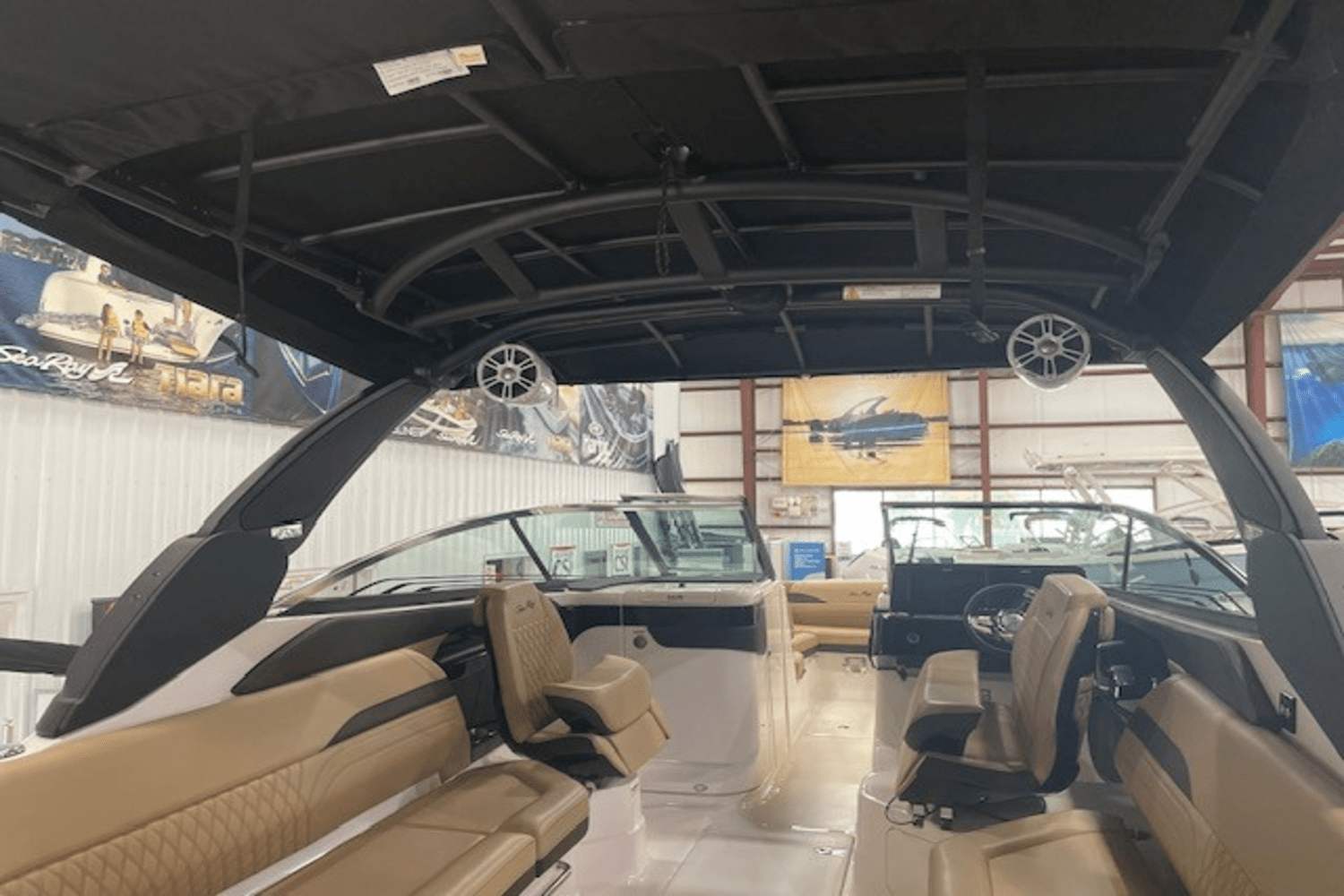 Slide: The Image of Sea Ray SLX 280 2025 - 6