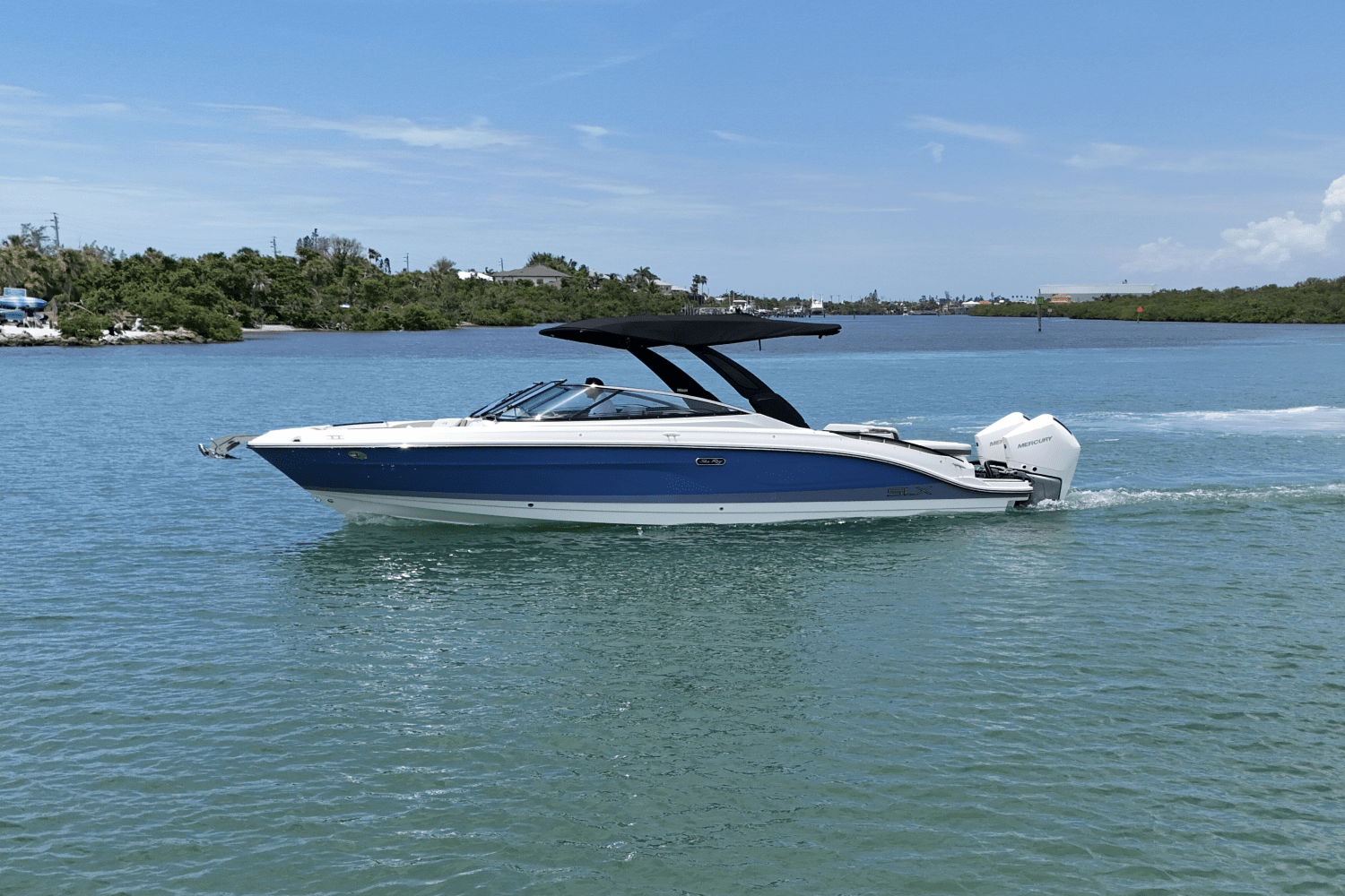 Slide: The Image of Sea Ray SLX 280 Outboard 2026 - 0