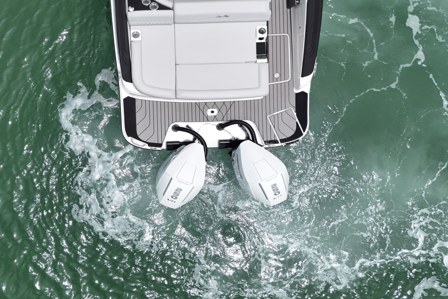 Slide: The Image of Sea Ray SLX 280 Outboard 2026 - 10