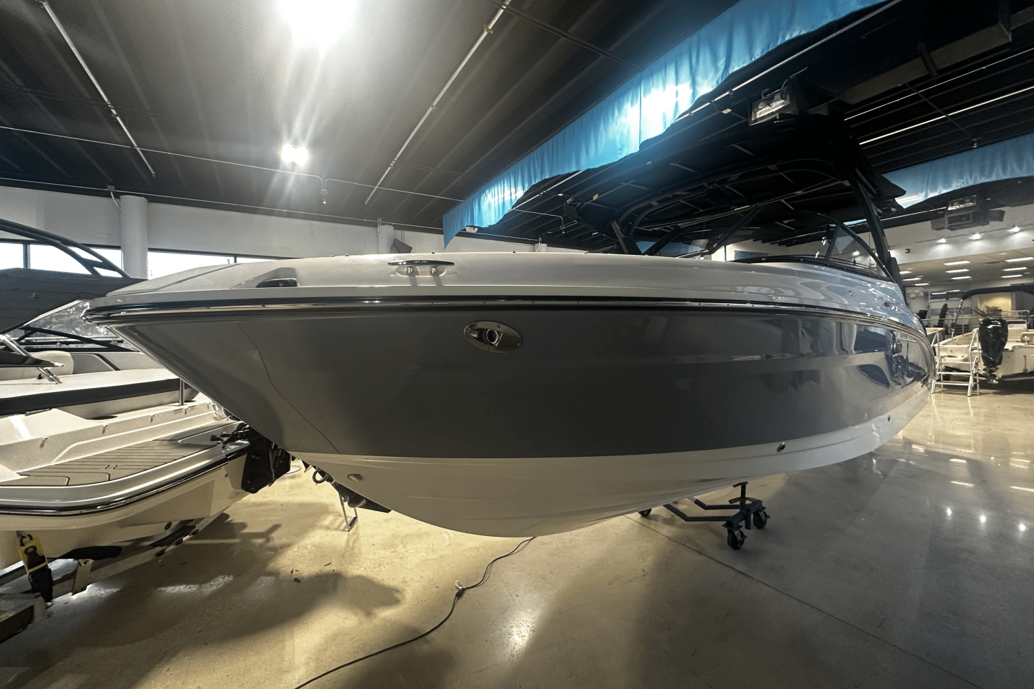 Slide: The Image of Sea Ray SLX 280 Outboard 2026 - 4