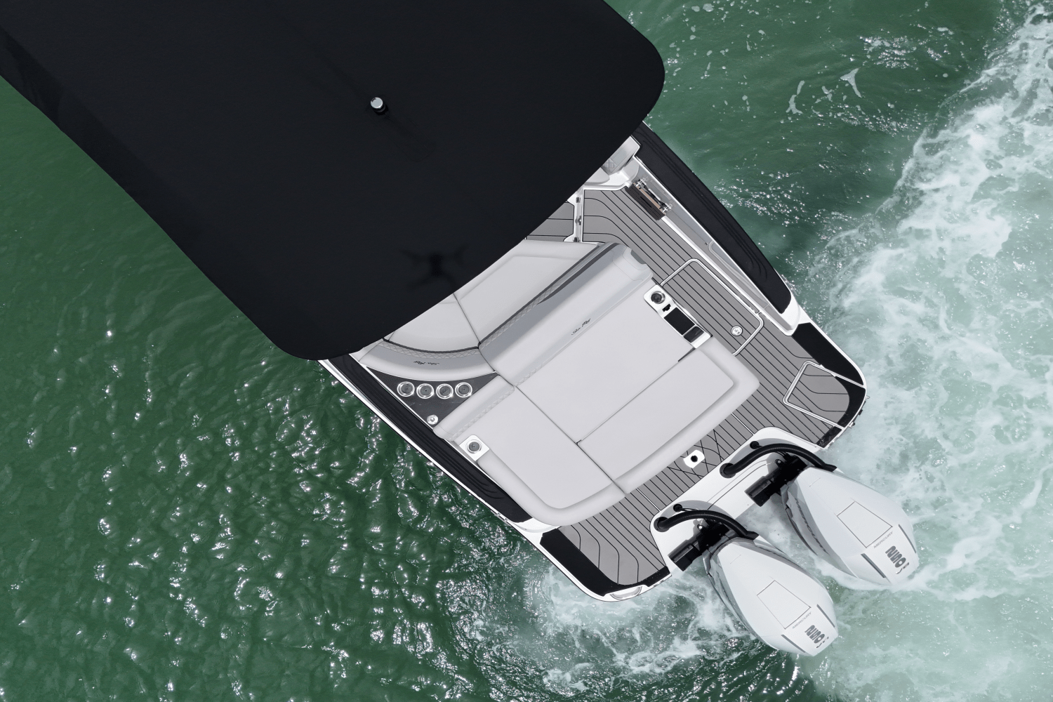 Slide: The Image of Sea Ray SLX 280 Outboard 2026 - 43