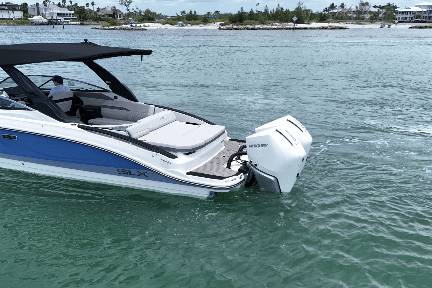 Slide: The Image of Sea Ray SLX 280 Outboard 2026 - 6