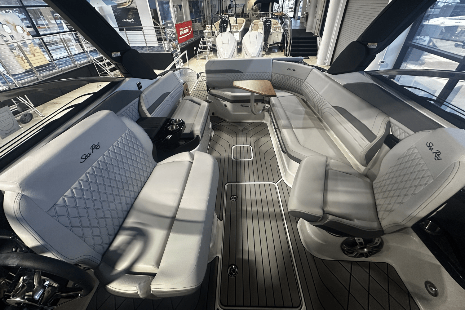 Slide: The Image of Sea Ray SLX 280 Outboard 2026 - 9