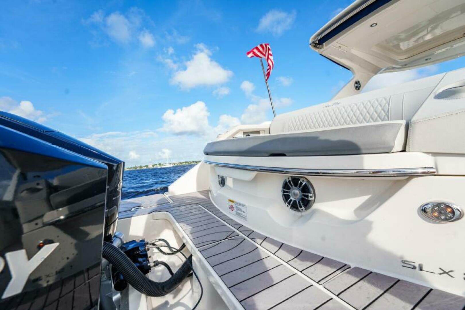 Slide: The Image of Sea Ray SLX 310 OB 2022 - 5257234