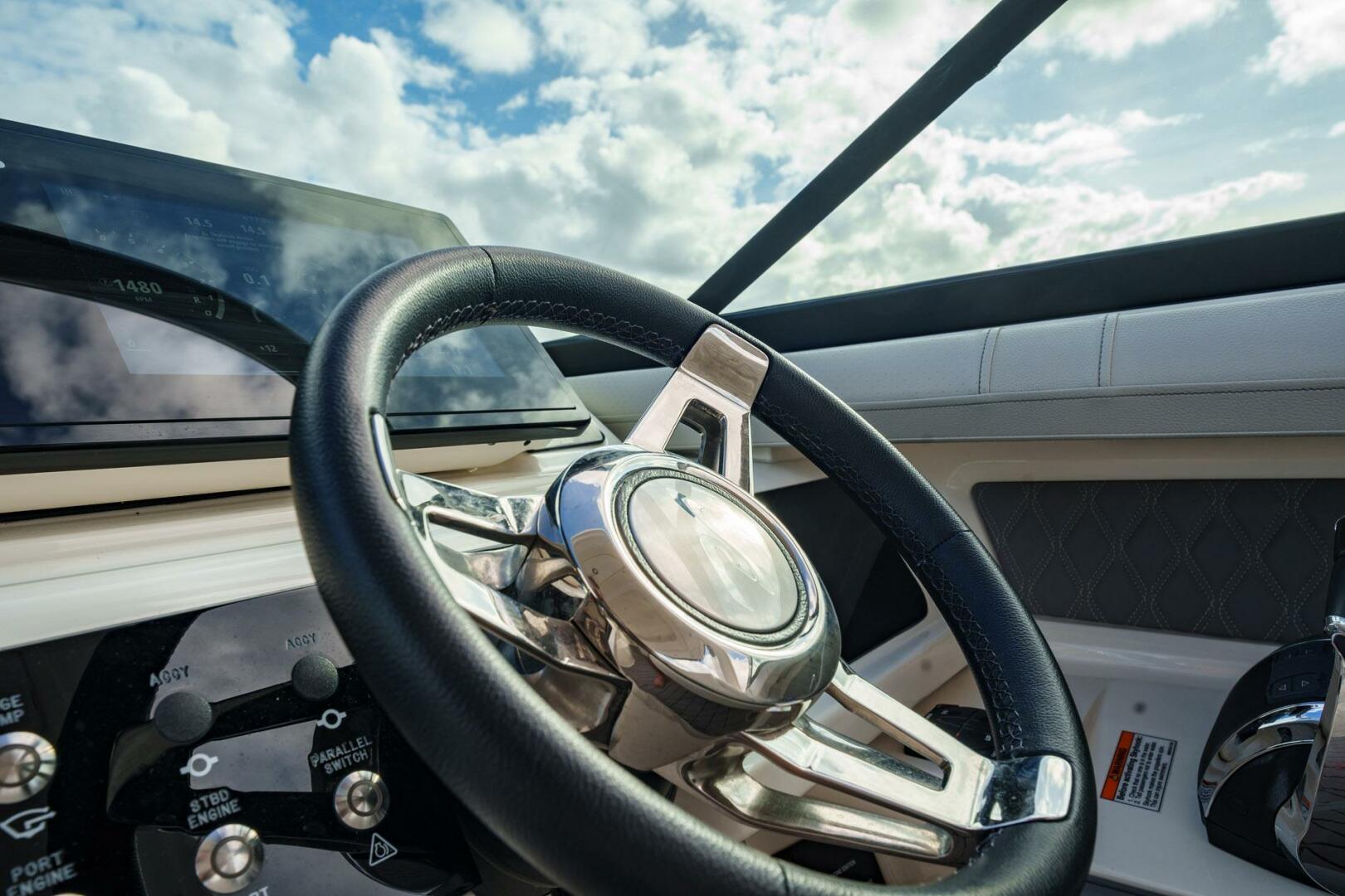 Slide: The Image of Sea Ray SLX 310 OB 2022 - 5257281