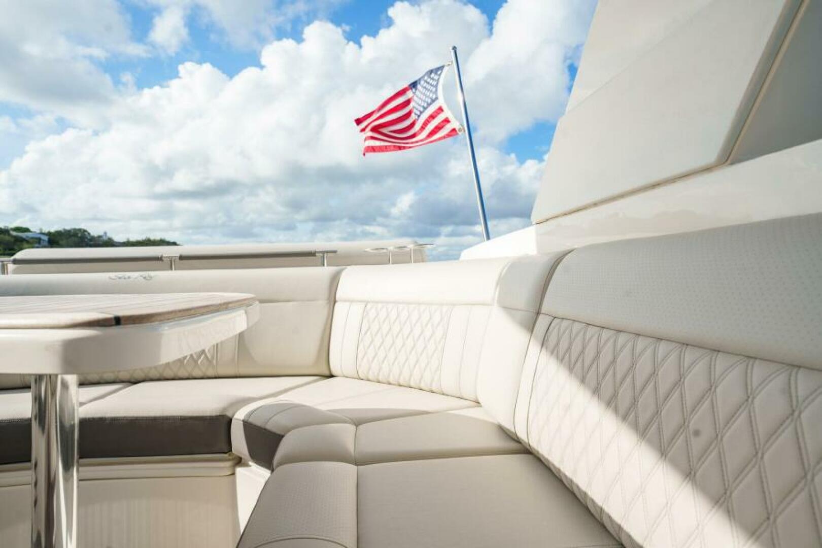 Slide: The Image of Sea Ray SLX 310 OB 2022 - 5257287