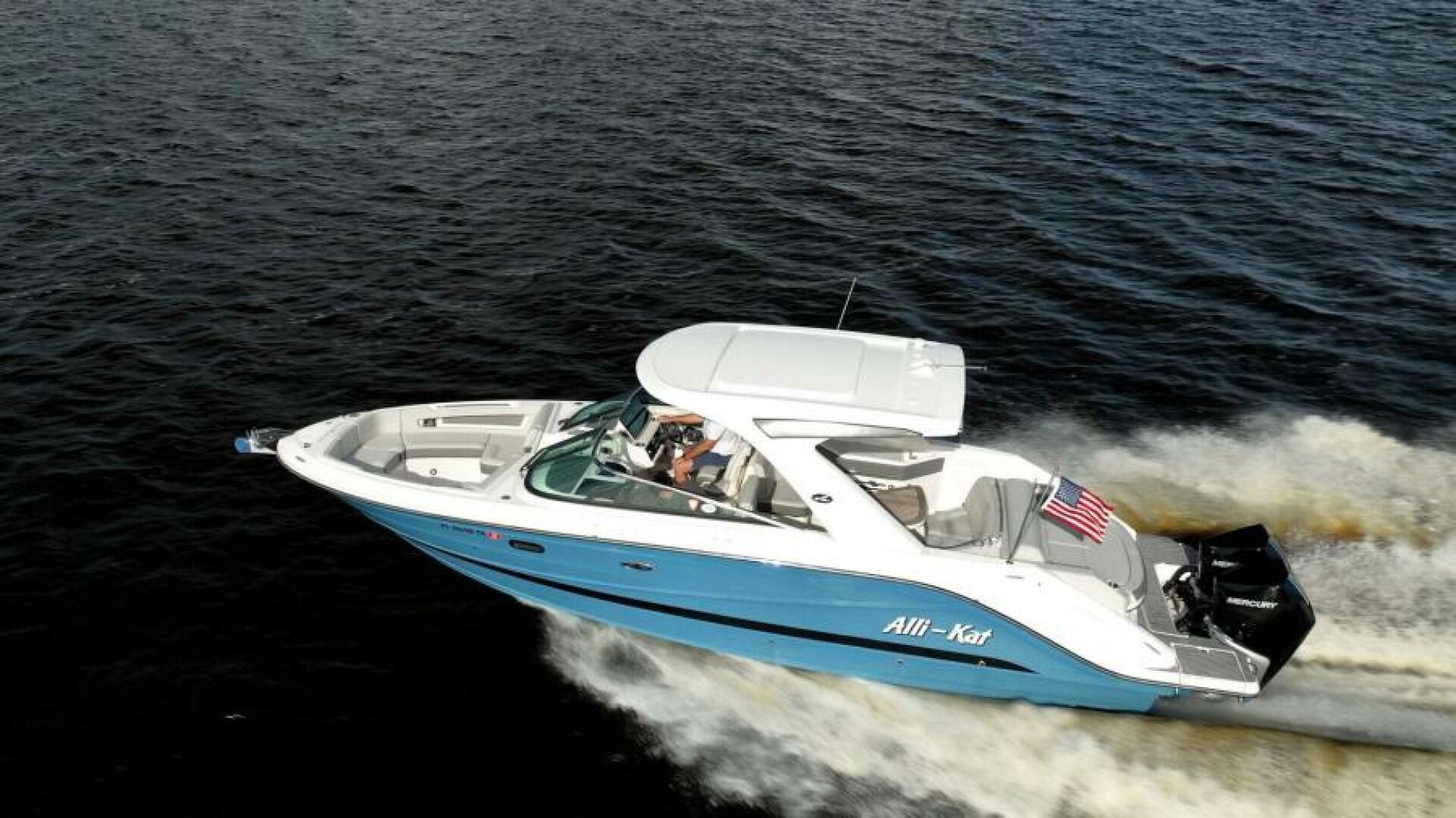 Slide: The Image of Sea Ray SLX 310 OB 2022 - 5257303