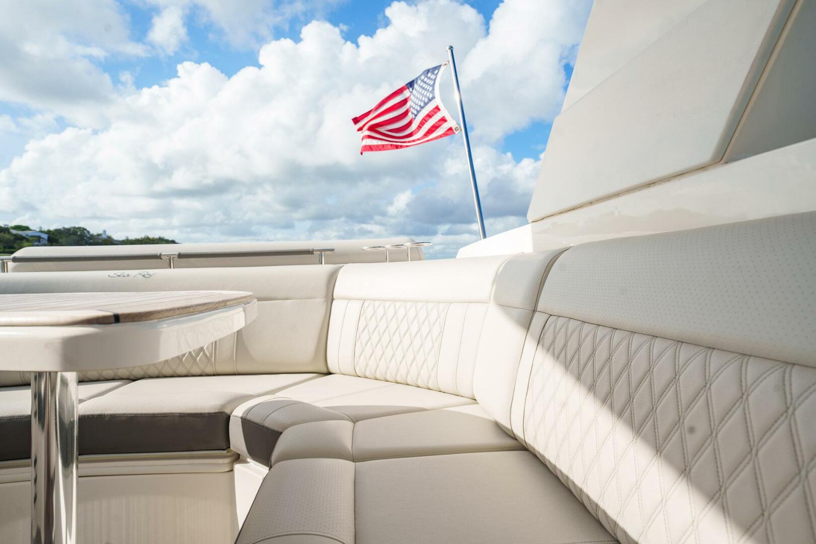 Slide: The Image of Sea Ray SLX 310 OB 2022 - 5257310