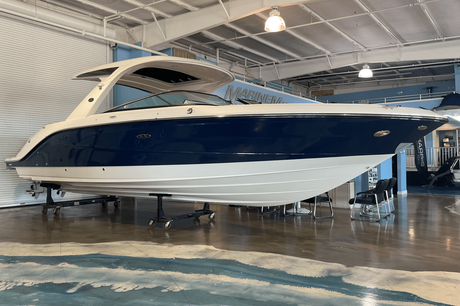 Slide: The Image of Sea Ray SLX 310 Ouboard 2026 - 0