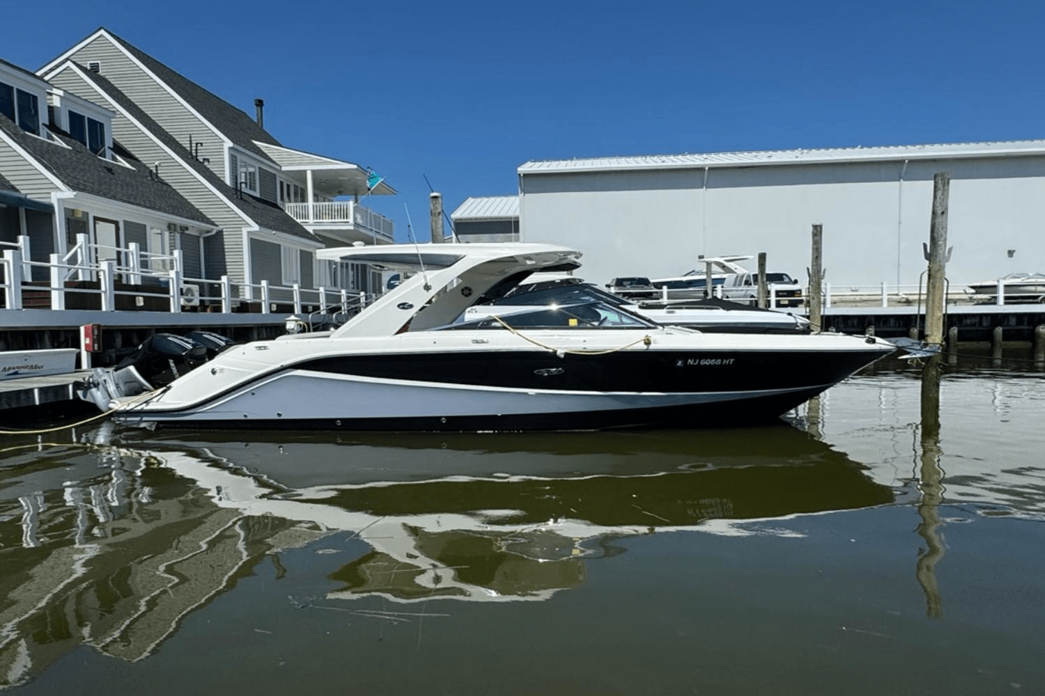 Slide: The Image of Sea Ray SLX 310 Outboard 2023 - 0