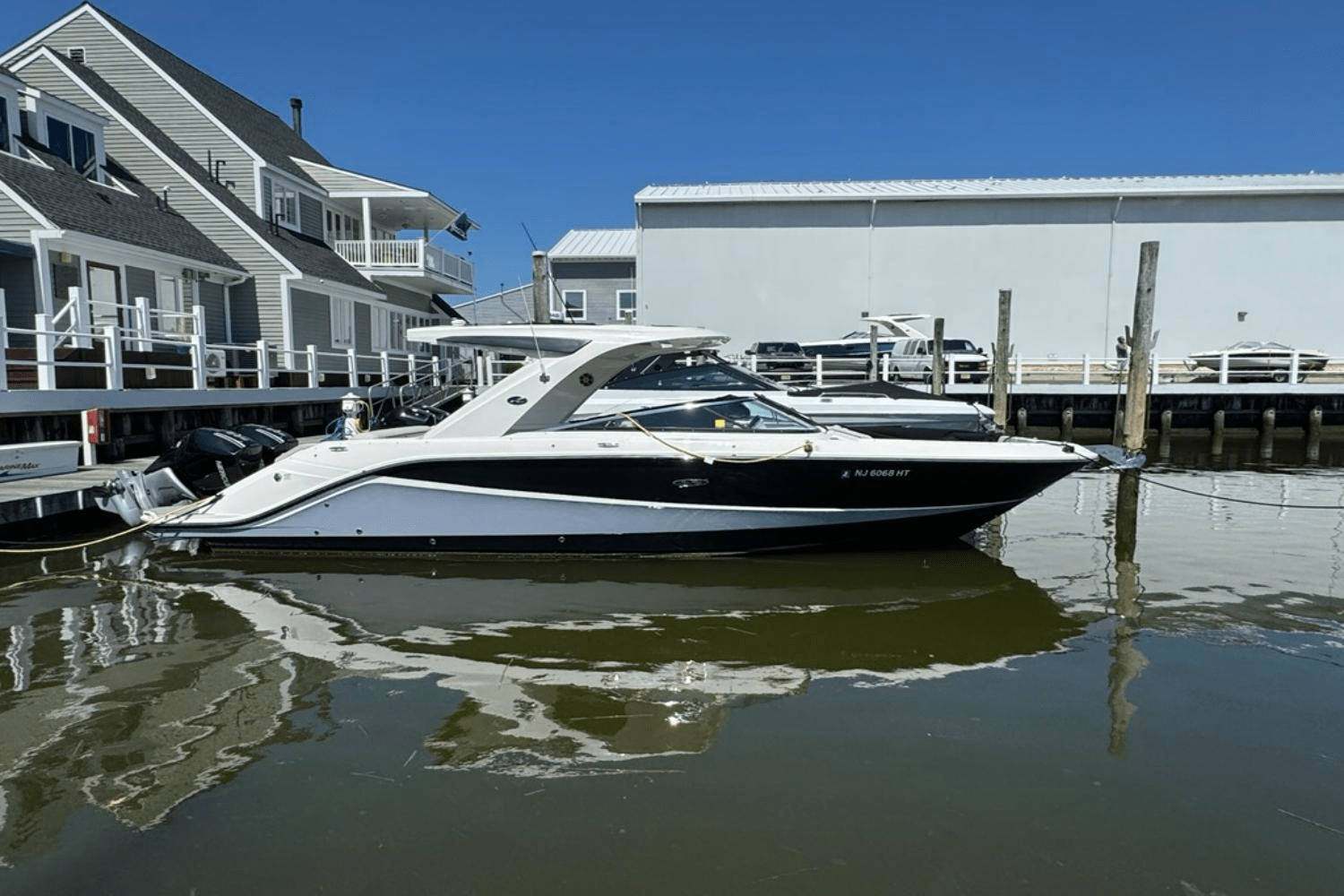 Slide: The Image of Sea Ray SLX 310 Outboard 2023 - 1
