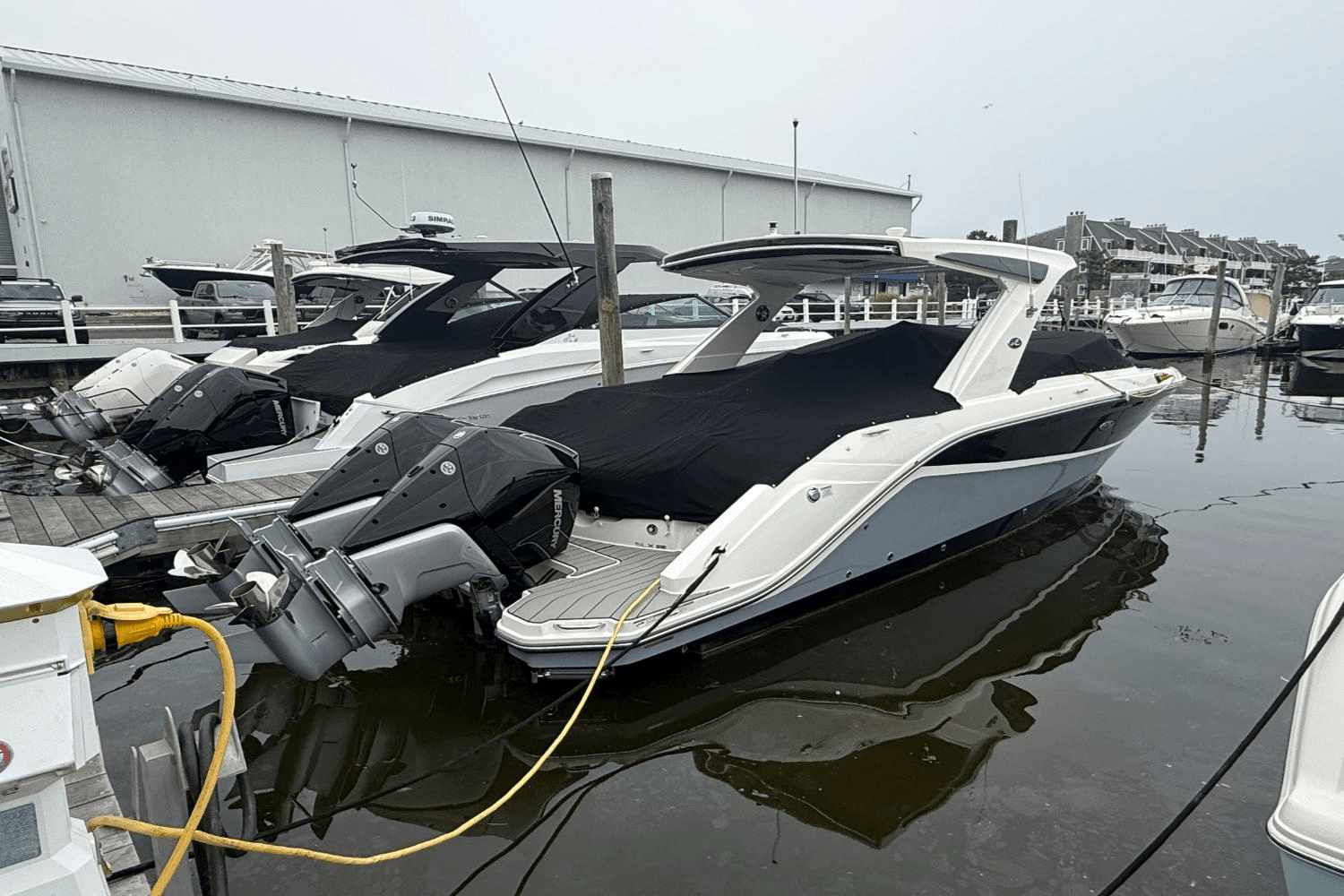 Slide: The Image of Sea Ray SLX 310 Outboard 2023 - 4