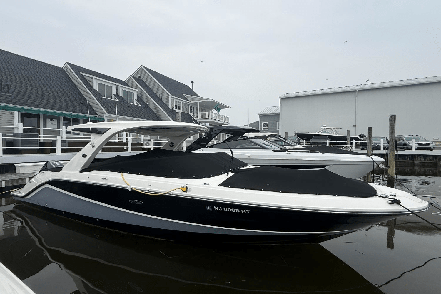 Slide: The Image of Sea Ray SLX 310 Outboard 2023 - 5