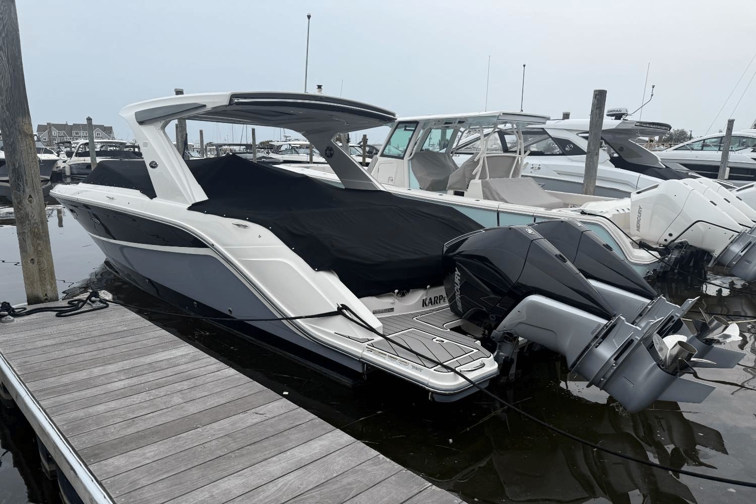 Slide: The Image of Sea Ray SLX 310 Outboard 2023 - 7