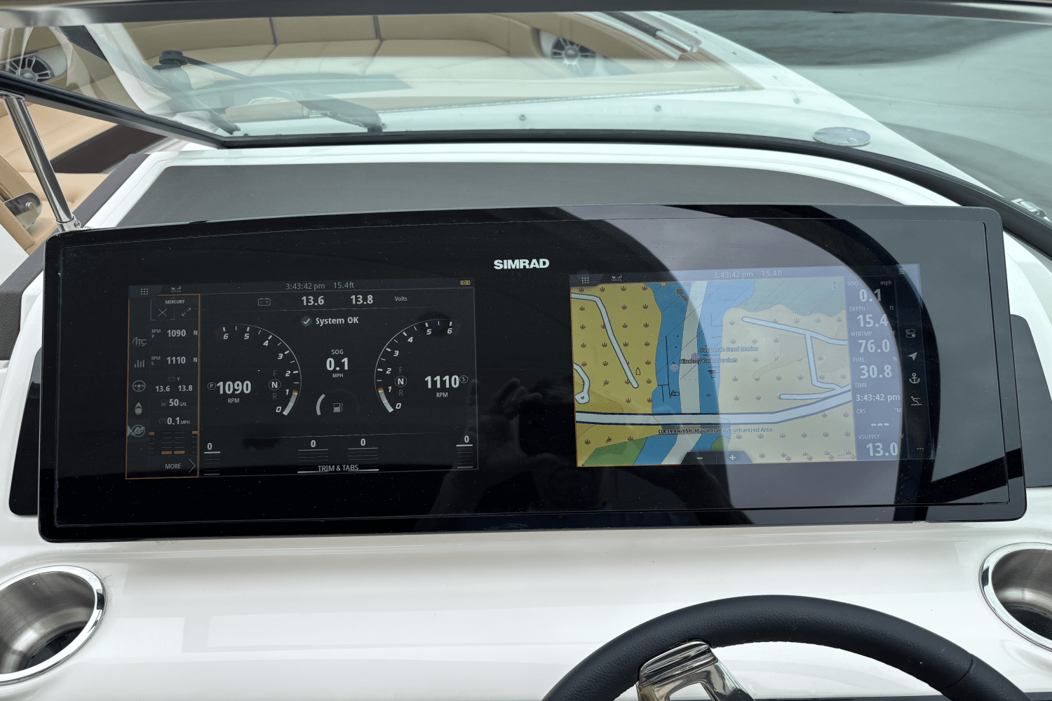 Slide: The Image of Sea Ray SLX 310 Outboard 2025 - 19