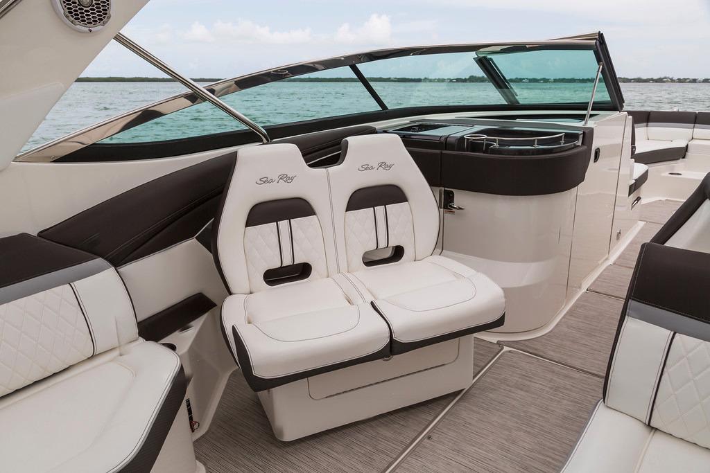 Slide: The Image of Sea Ray SLX 350 2023 - 6