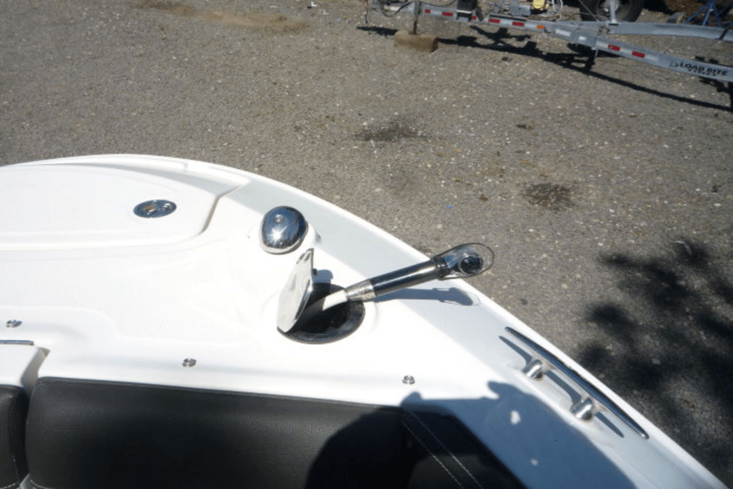 Slide: The Image of Sea Ray SLX 350 Outboard 2017 - 32