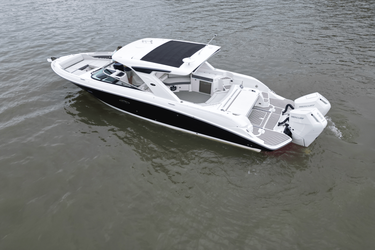 Slide: The Image of Sea Ray SLX 350 Outboard 2025 - 2