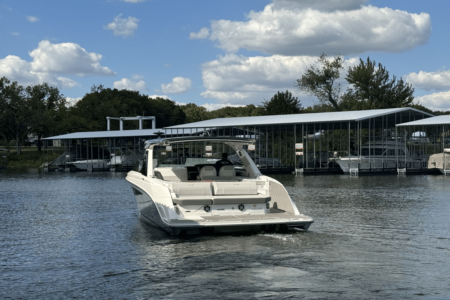 Slide: The Image of Sea Ray SLX 400 2022 - 6