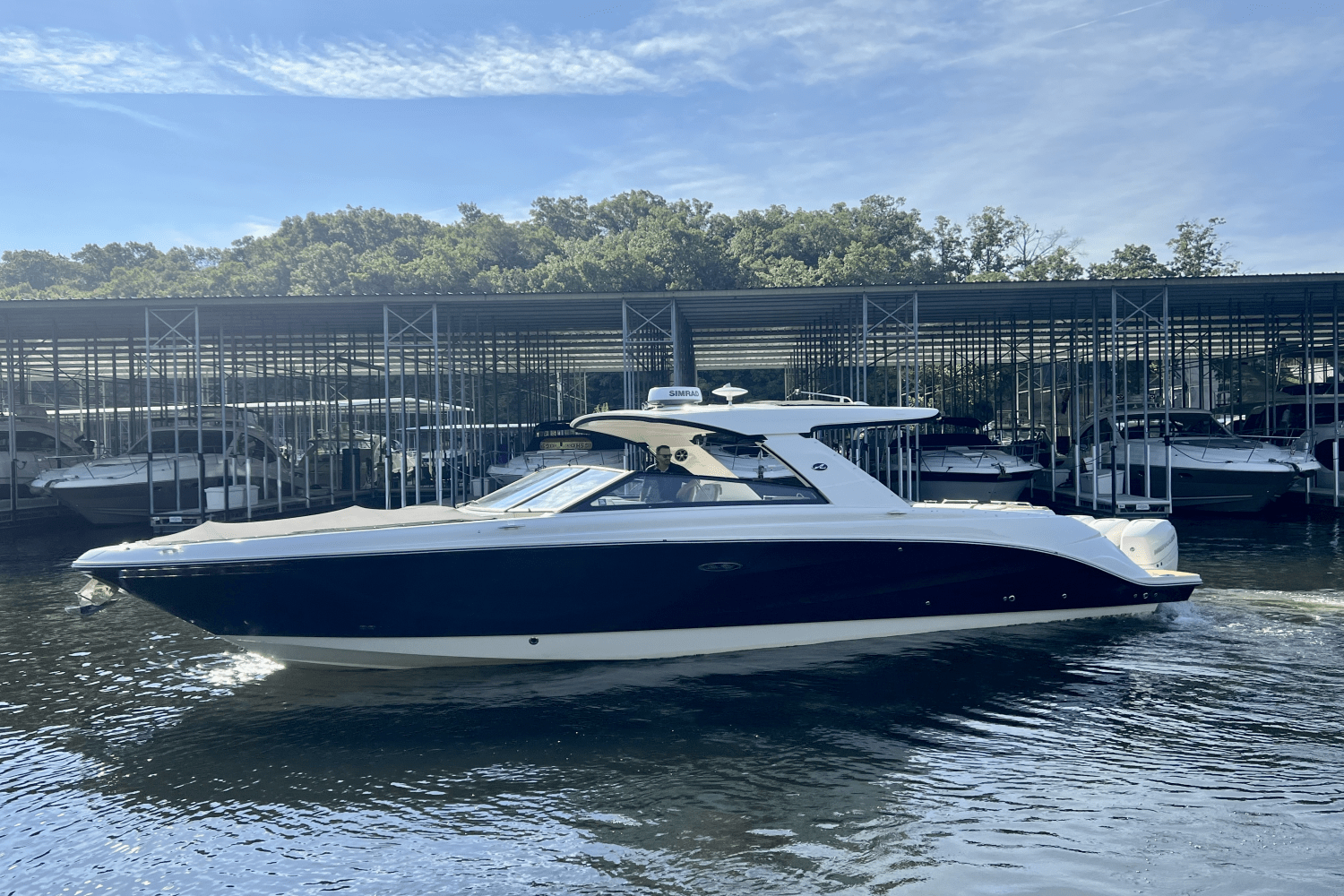 Slide: The Image of Sea Ray SLX 400 OB 2021 - 0