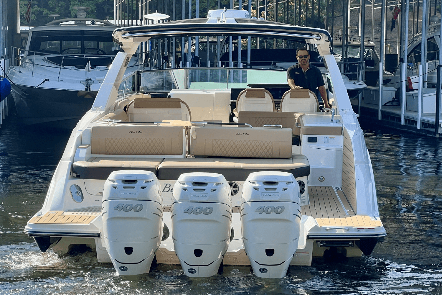 Slide: The Image of Sea Ray SLX 400 OB 2021 - 6