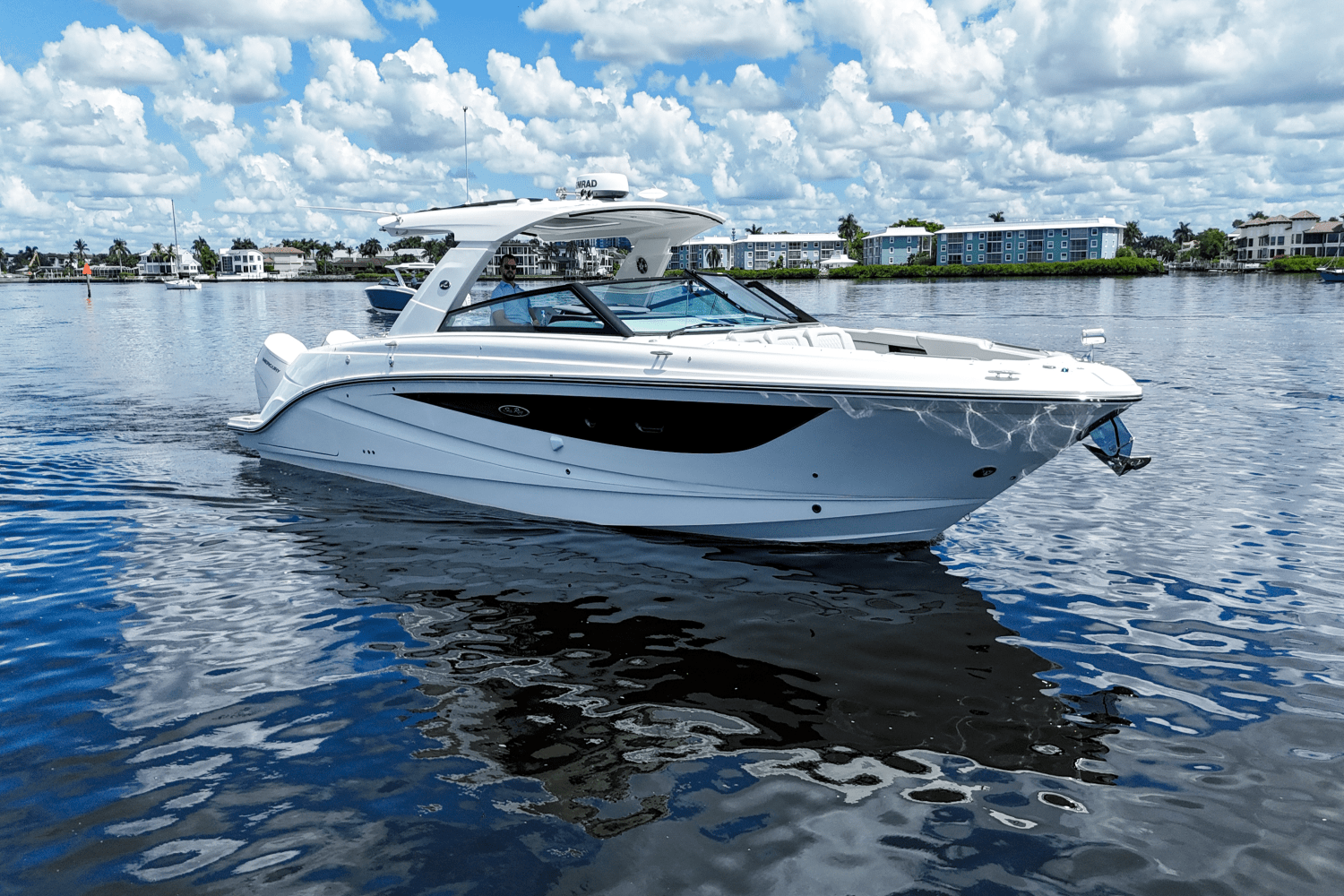 Slide: The Image of Sea Ray SLX 400 Outboard 2025 - 0