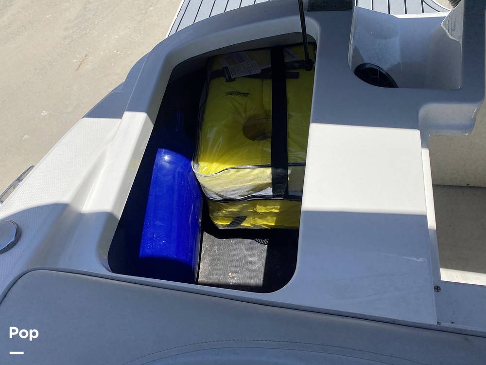 Slide: The Image of Sea Ray SPX 190 2020 - 15469547