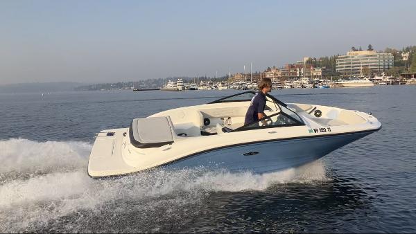 Slide: The Image of starboard ripping through the water - 17