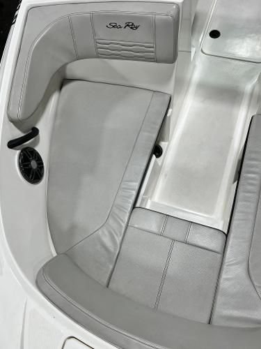 Slide: The Image of clean cushions on the bow - 4