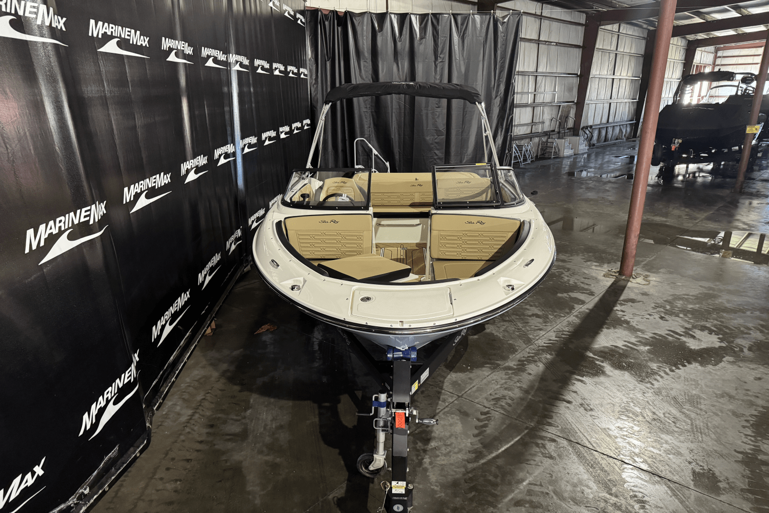 Slide: The Image of Sea Ray SPX 190 2025 - 1