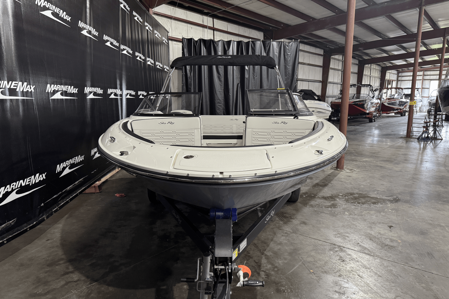 Slide: The Image of Sea Ray SPX 190 2025 - 1