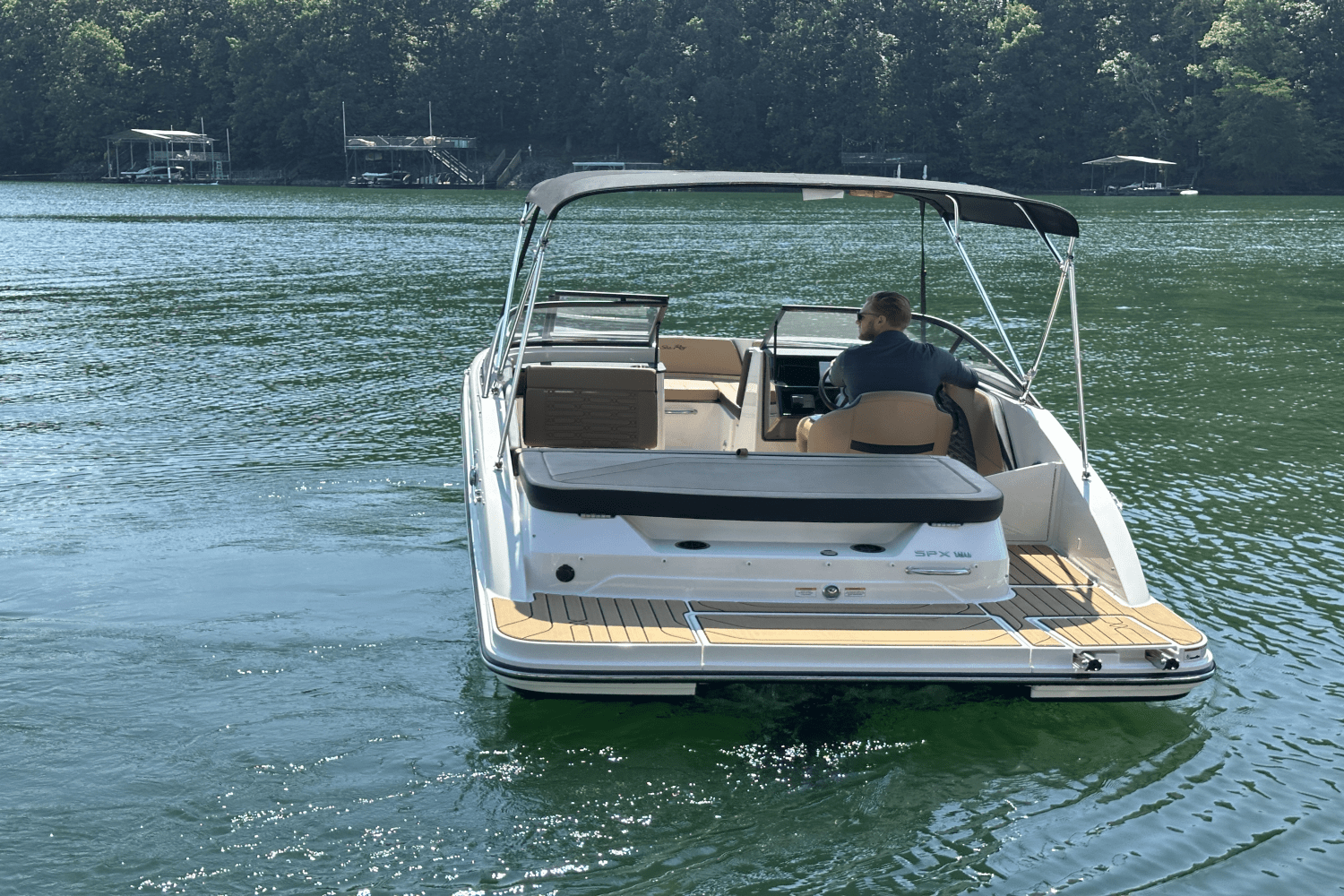 Slide: The Image of Sea Ray SPX 190 2025 - 16