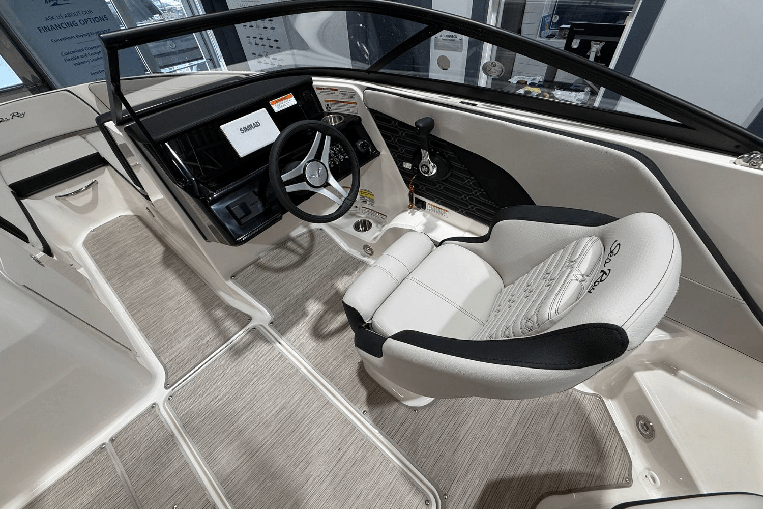 Slide: The Image of Sea Ray SPX 190 2025 - 17