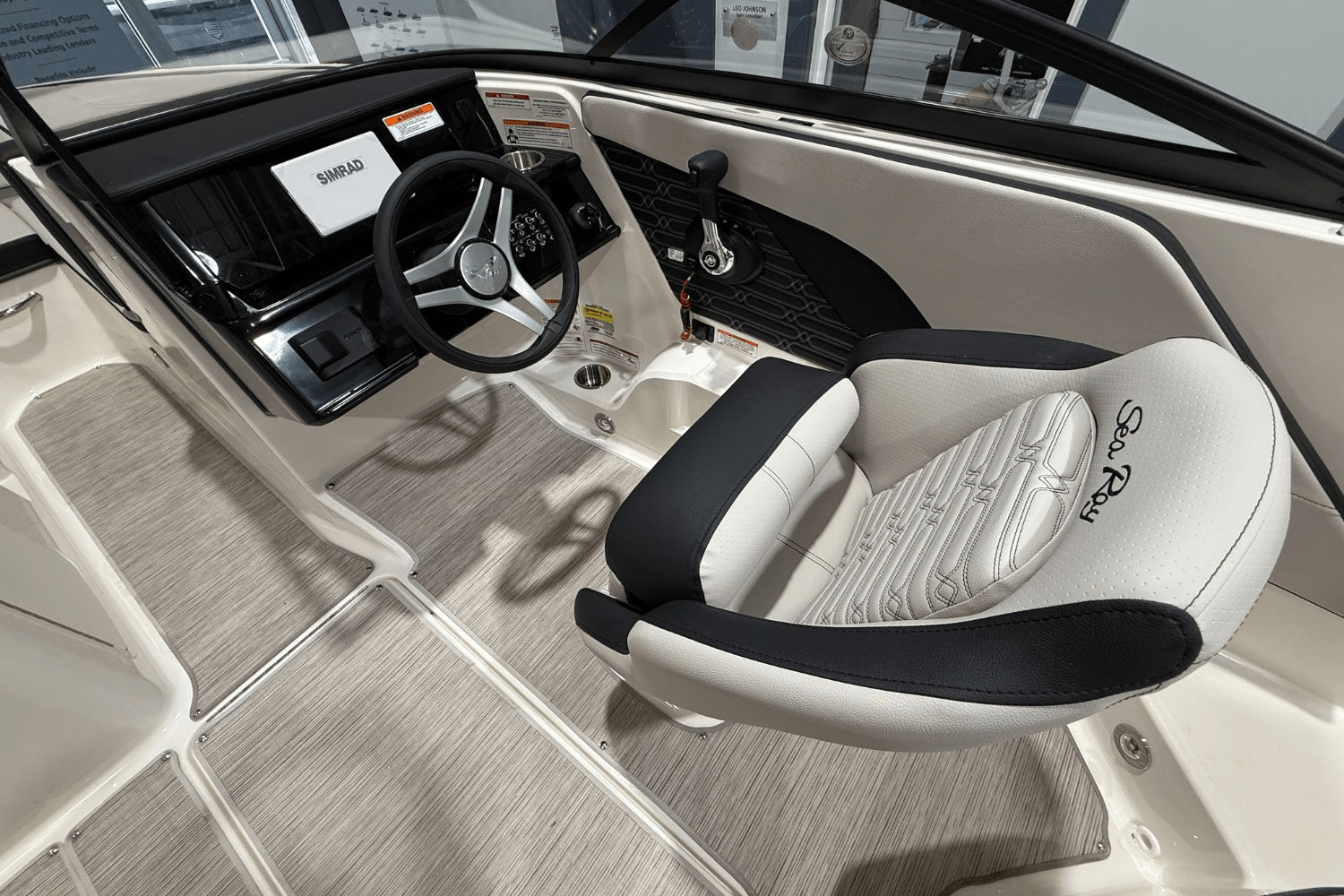 Slide: The Image of Sea Ray SPX 190 2025 - 18